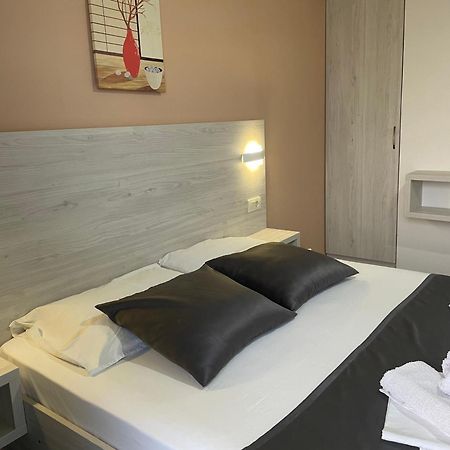 Molla Apartments Ulcinj Esterno foto