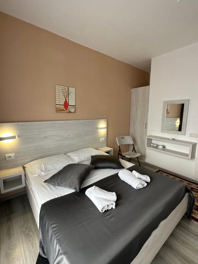 Molla Apartments Ulcinj Esterno foto