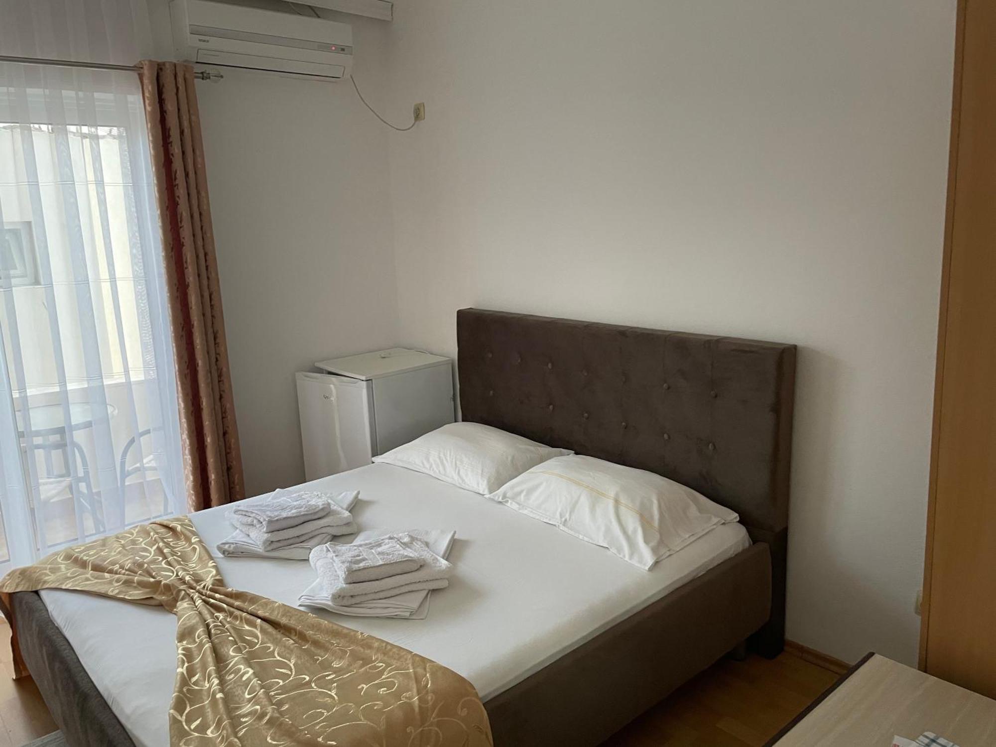 Molla Apartments Ulcinj Esterno foto