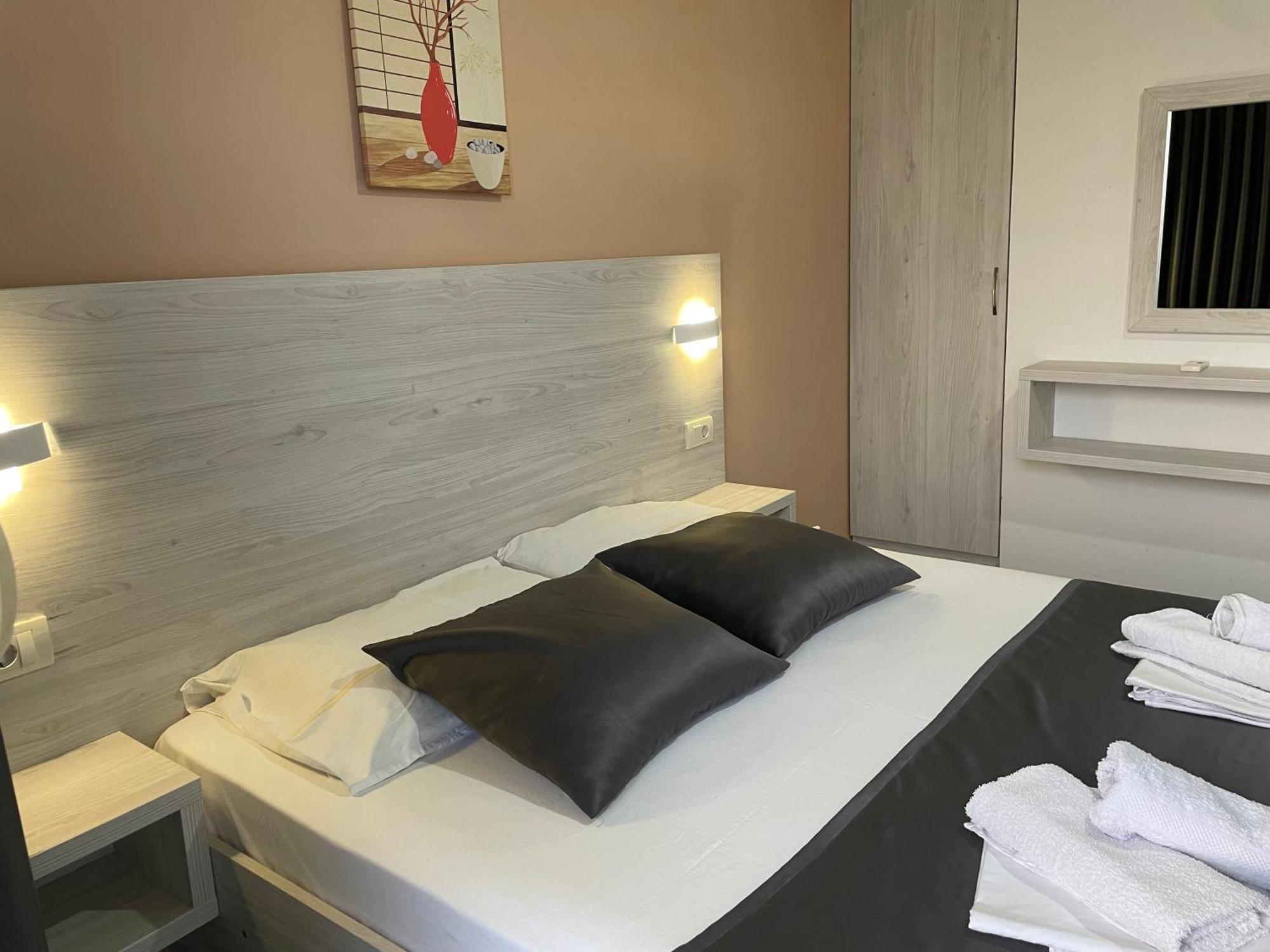 Molla Apartments Ulcinj Esterno foto
