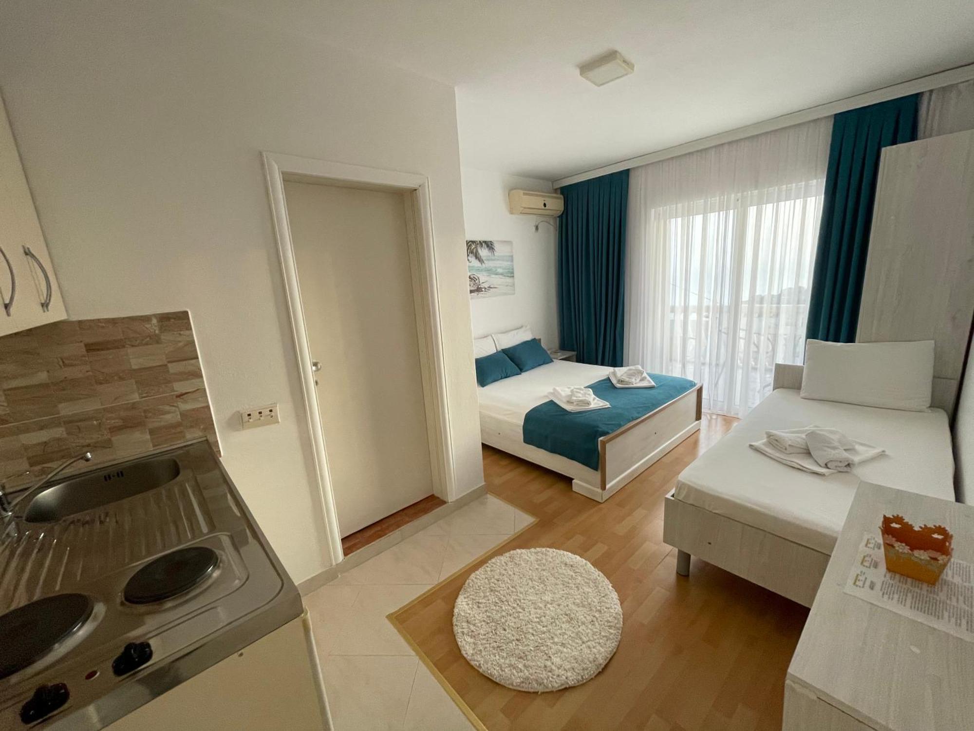 Molla Apartments Ulcinj Esterno foto